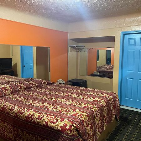 Deluxe Inn Motel Detroit Esterno foto